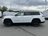 Used 2023 Jeep Grand Cherokee L Laredo image 4