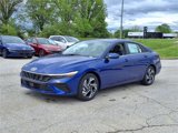 New 2025 Hyundai Elantra SEL image 2