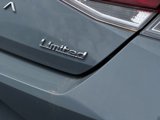Used 2023 Hyundai Elantra Limited image 3