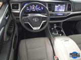 Used 2015 Toyota Highlander XLE image 2