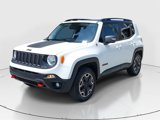 Used 2016 Jeep Renegade Trailhawk image 3