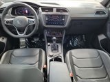 Used 2022 Volkswagen Tiguan SEL R-Line image 3