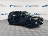Used 2017 Ford Escape Titanium image 2
