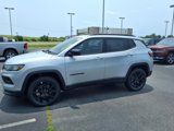 New 2025 Jeep Compass Latitude image 3