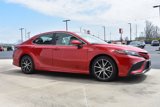 Used 2021 Toyota Camry SE w/ Cold Weather Package image 4