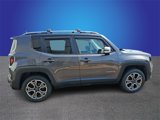 Used 2016 Jeep Renegade Limited image 4