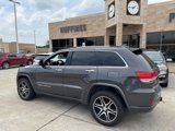 Used 2015 Jeep Grand Cherokee Overland image 2