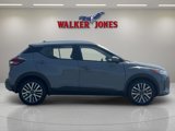 Used 2024 Nissan Kicks SV image 2