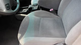 Used 2002 Ford Taurus SE image 2