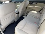 Used 2017 Nissan Rogue SV image 5
