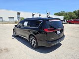 Certified 2024 Chrysler Pacifica Pinnacle image 4