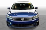 Used 2017 Volkswagen Passat 1.8T R-Line image 3