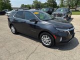 Used 2023 Chevrolet Equinox LT image 2