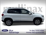 Used 2016 Volkswagen Tiguan S image 2