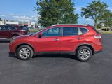 Used 2016 Nissan Rogue SV image 4