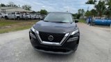 Used 2021 Nissan Rogue SV image 3