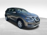 Used 2018 Nissan Rogue S image 2