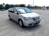 Used 2014 Chrysler Town & Country Touring image 4