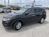 Used 2019 Nissan Rogue SV image 4