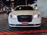Used 2016 Chrysler 300 Limited image 2