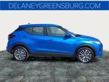 Used 2021 Nissan Kicks SV image 2