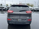 Used 2017 Jeep Cherokee Latitude image 4