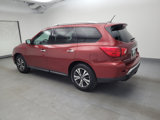 Used 2017 Nissan Pathfinder SL image 3