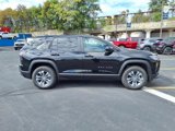 New 2026 Chevrolet Equinox LT w/ Convenience Package II image 2