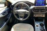 Used 2022 Ford Escape SE w/ SE Sport Appearance Package image 5