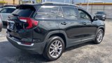Used 2023 GMC Terrain SLT image 4