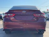 Used 2018 Toyota Camry SE image 4