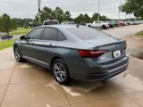 Used 2022 Volkswagen Jetta SE image 4