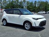 New 2025 Kia Soul S image 2