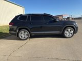 Used 2018 Volkswagen Atlas SEL Premium image 2