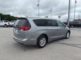 Used 2020 Chrysler Pacifica Touring w/ Advanced Safetytec Group image 5