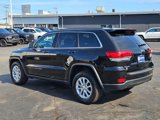 Used 2022 Jeep Grand Cherokee Laredo E image 3