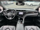 Used 2018 Toyota Camry XLE image 2