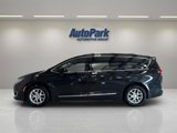 Used 2020 Chrysler Pacifica Touring-L image 4