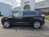Used 2022 Ford Edge Titanium image 3