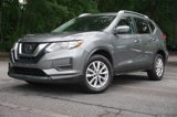 Used 2017 Nissan Rogue SV w/ SV Premium Package image 2