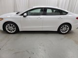 Used 2020 Ford Fusion SE image 3