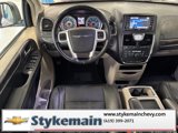 Used 2014 Chrysler Town & Country Touring image 6