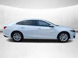 Used 2021 Chevrolet Malibu LT image 2