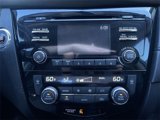 Used 2017 Nissan Rogue SV image 2