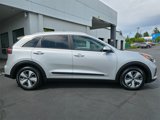 Used 2021 Kia Niro LX image 3