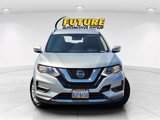 Used 2018 Nissan Rogue SV image 2