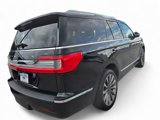 Used 2019 Lincoln Navigator Select image 4