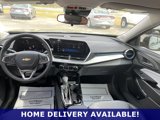 Used 2025 Chevrolet Trax LT w/ Driver Confidence Package image 5
