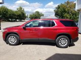 Used 2021 Chevrolet Traverse LT image 2