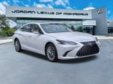 Used 2022 Lexus ES 300h Ultra Luxury image 2
